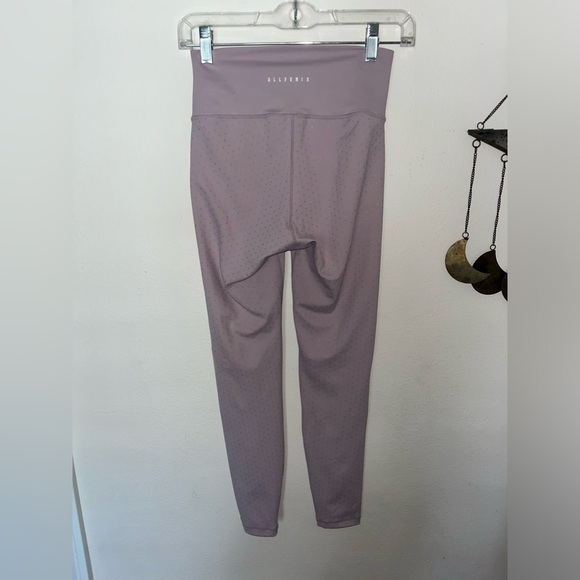 ALL FENIX Women’s Gold Polka Dot Leggings 🌵Small - Picture 4 of 10